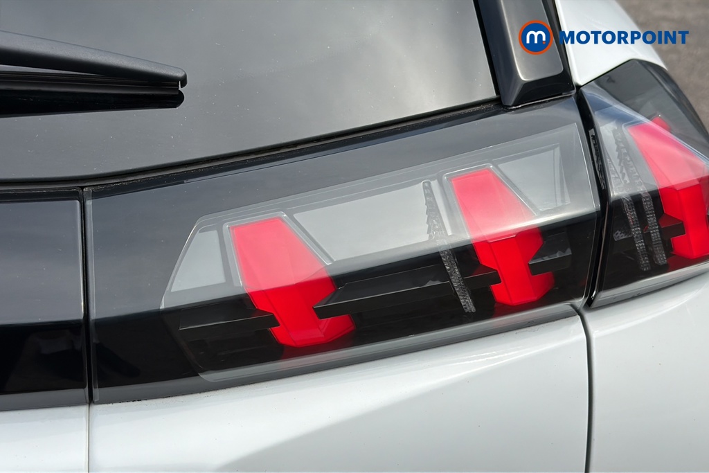 Peugeot 2008 Allure Premium-Plus Manual Petrol SUV - Stock Number (1632091) - 36th supplementary image