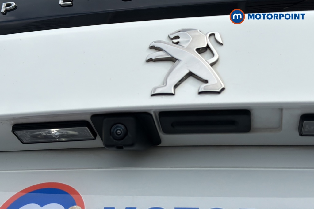Peugeot 2008 Allure Premium-Plus Manual Petrol SUV - Stock Number (1632091) - 37th supplementary image