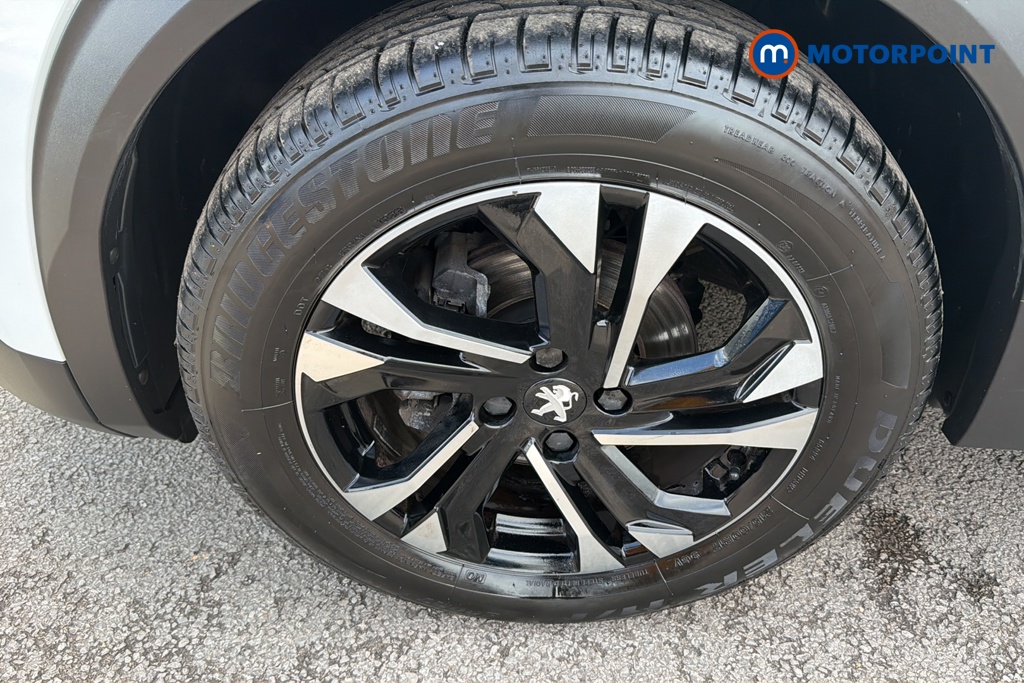 Peugeot 2008 Allure Premium-Plus Manual Petrol SUV - Stock Number (1632091) - 44th supplementary image