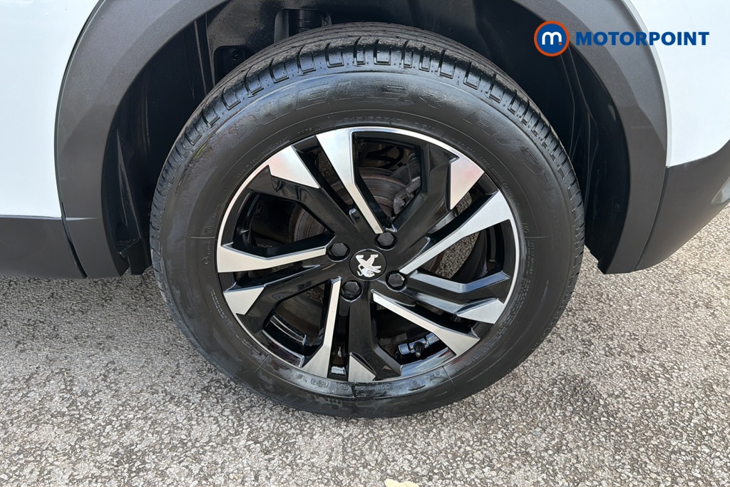 Peugeot 2008 Allure Premium-Plus Manual Petrol SUV - Stock Number (1632091) - 45th supplementary image