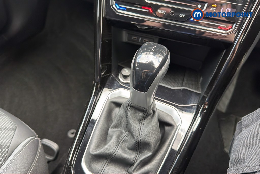 Volkswagen T-Roc R-Line Automatic Petrol SUV - Stock Number (1634400) - 15th supplementary image