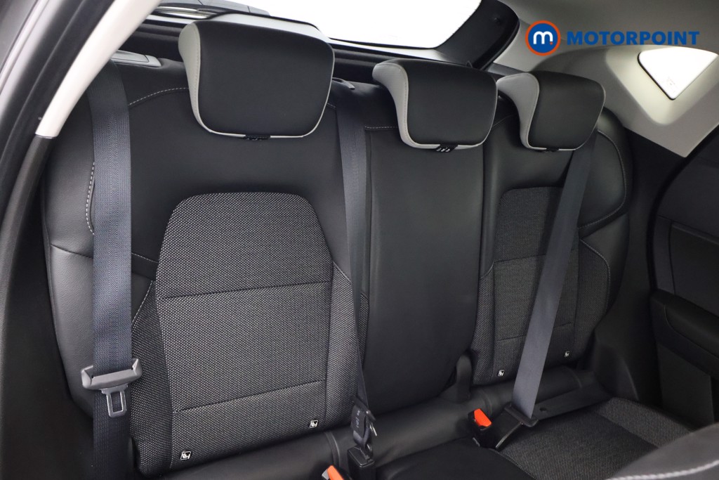 Renault Captur Se Edition Automatic Petrol Plug-In Hybrid SUV - Stock Number (1634972) - 12th supplementary image