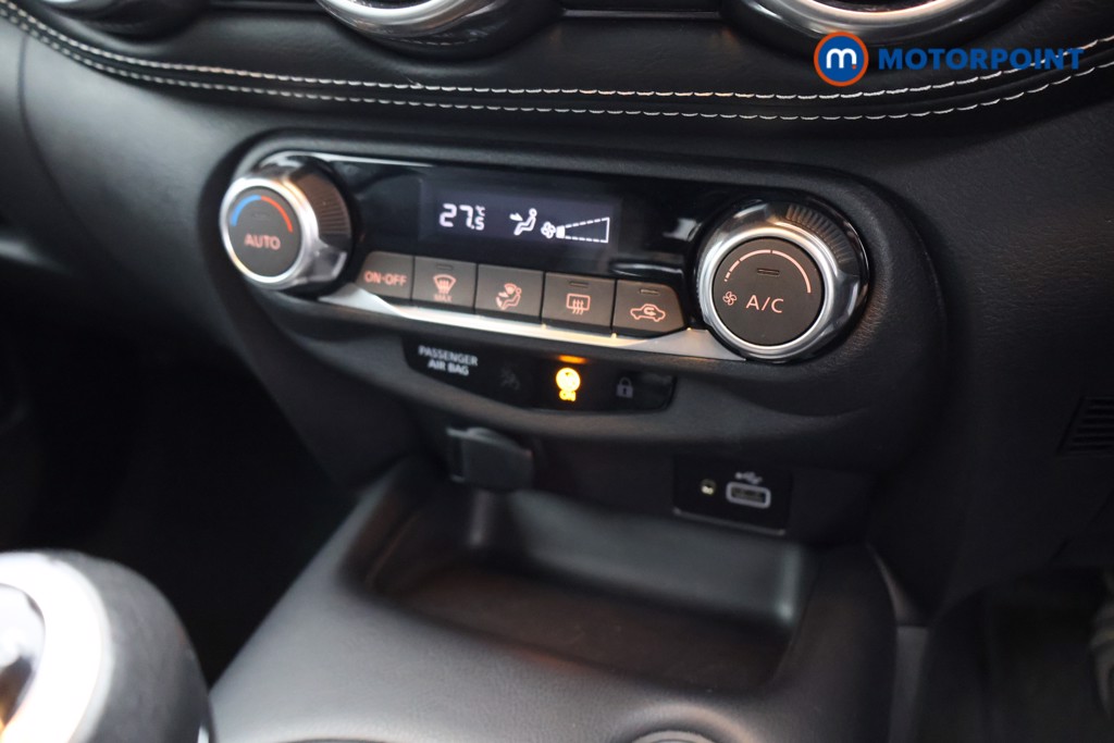 Nissan Juke N-Connecta Manual Petrol SUV - Stock Number (1635822) - 6th supplementary image