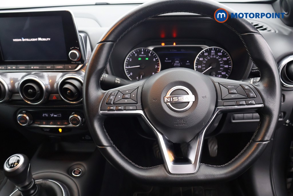 Nissan Juke N-Connecta Manual Petrol SUV - Stock Number (1635822) - 1st supplementary image