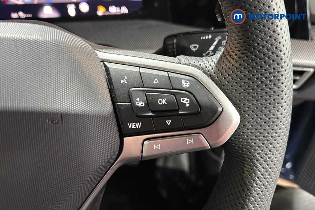 Volkswagen Golf R-Line Manual Petrol Hatchback - Stock Number (1636081) - 3rd supplementary image