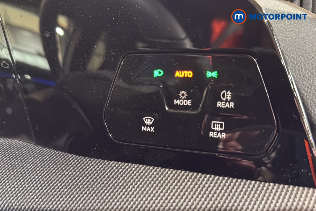 Volkswagen Golf R-Line Manual Petrol Hatchback - Stock Number (1636081) - 11th supplementary image