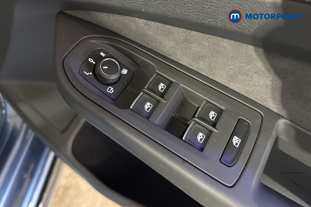 Volkswagen Golf R-Line Manual Petrol Hatchback - Stock Number (1636081) - 19th supplementary image