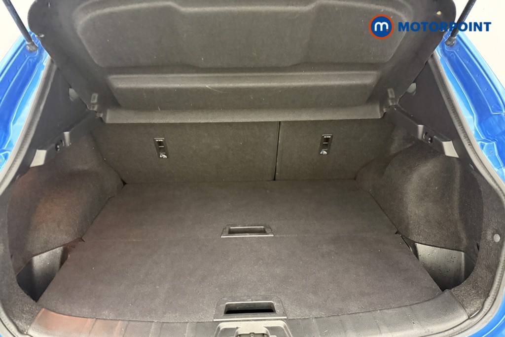 Nissan Qashqai N-Connecta Manual Petrol SUV - Stock Number (1636380) - 9th supplementary image