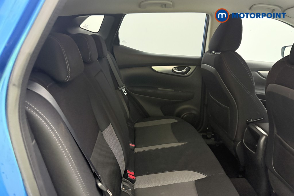 Nissan Qashqai N-Connecta Manual Petrol SUV - Stock Number (1636380) - 12th supplementary image