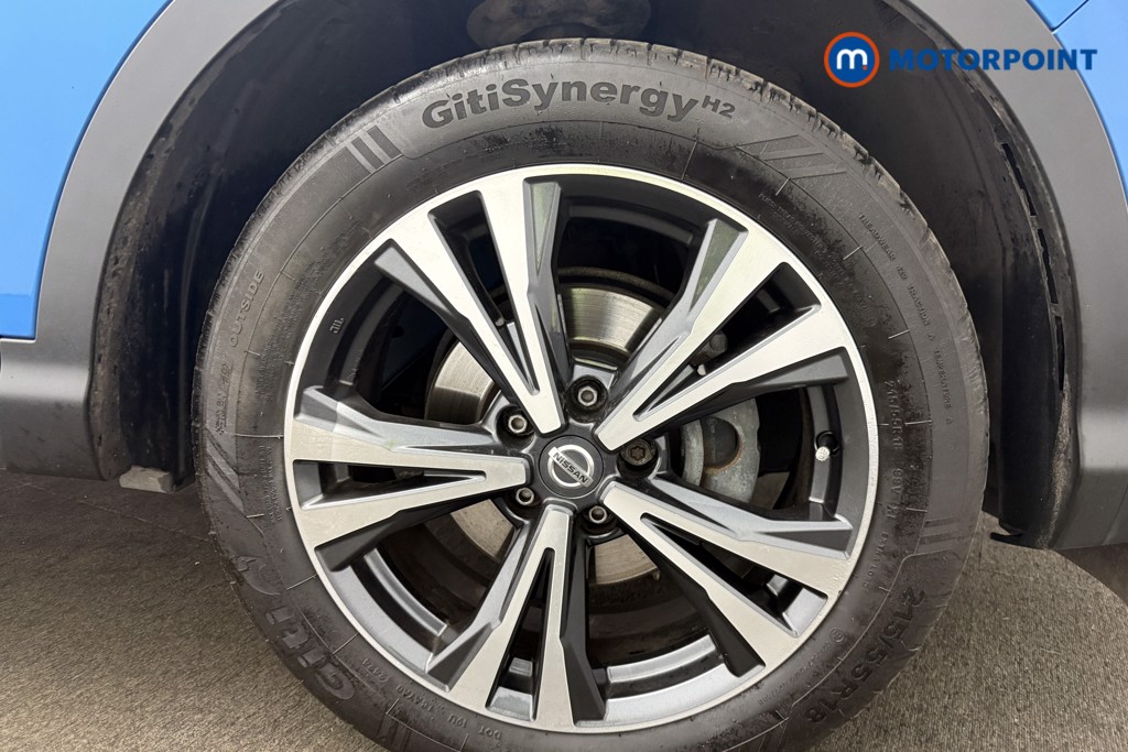 Nissan Qashqai N-Connecta Manual Petrol SUV - Stock Number (1636380) - 29th supplementary image