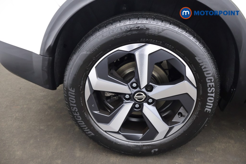 Nissan Qashqai N-Connecta Manual Petrol SUV - Stock Number (1636679) - 13th supplementary image