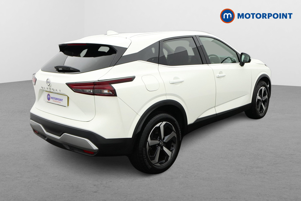 Nissan Qashqai N-Connecta Manual Petrol SUV - Stock Number (1636679) - Drivers side rear corner