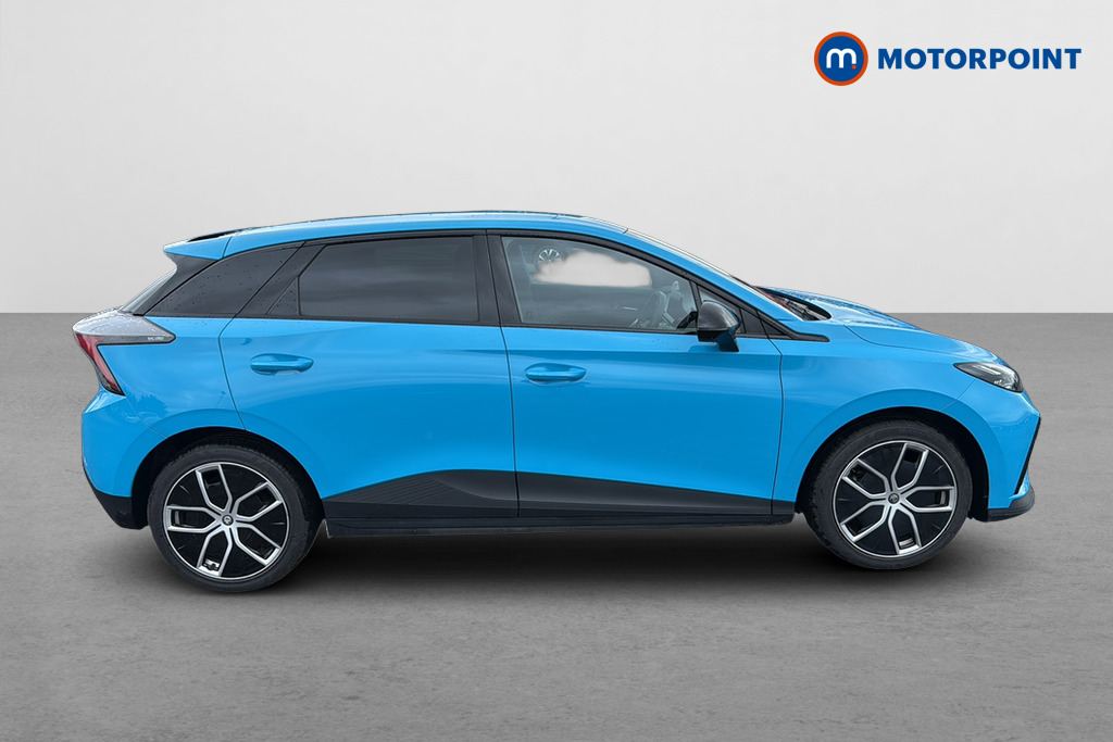 Mg Motor Uk MG4 Trophy Automatic Electric SUV - Stock Number (1637802) - Passenger side