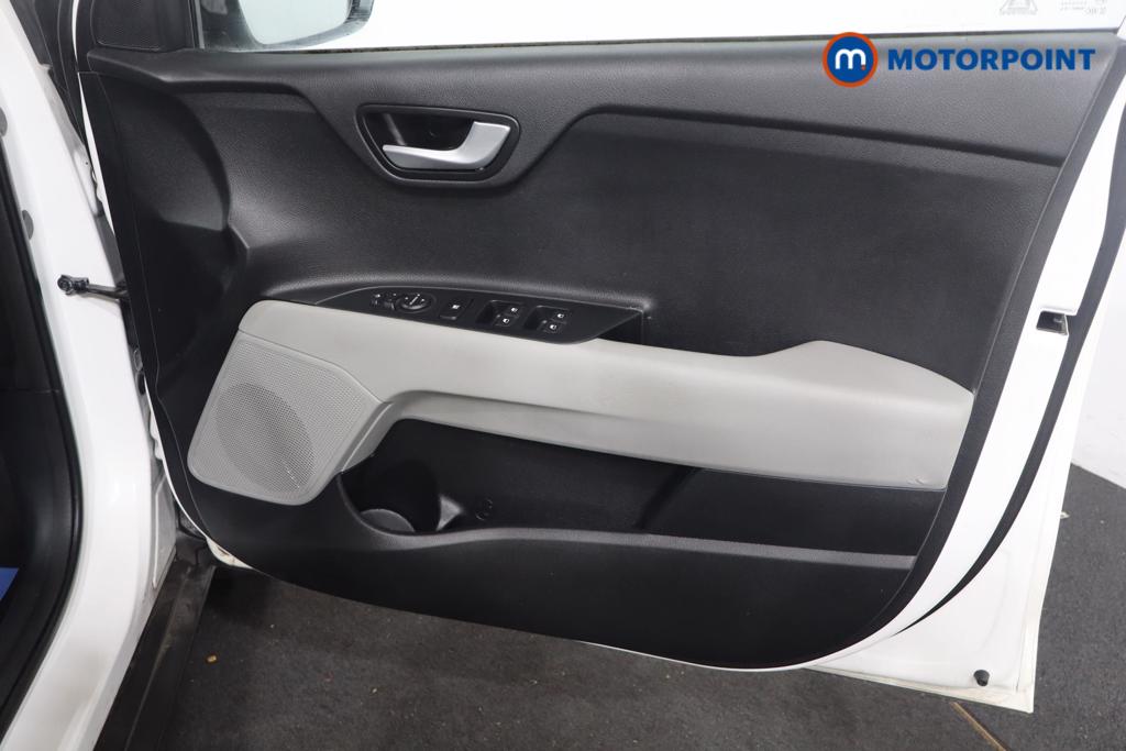 KIA Stonic 3 Automatic Petrol SUV - Stock Number (1639243) - 2nd supplementary image