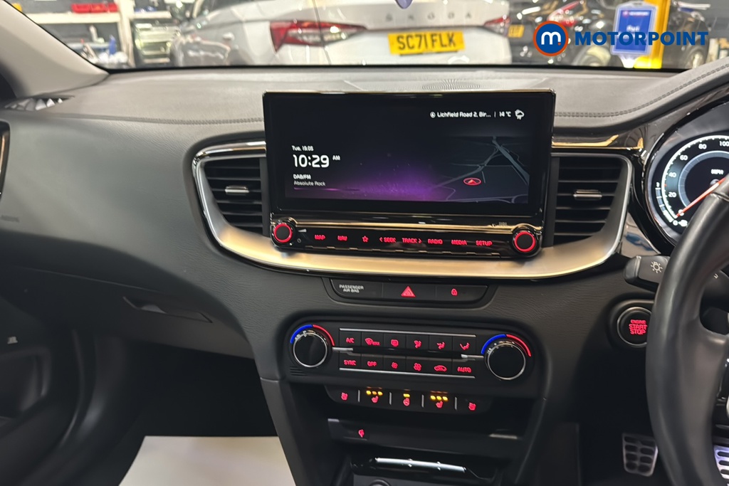 KIA Xceed 4 Manual Petrol Hatchback - Stock Number (1639339) - 1st supplementary image