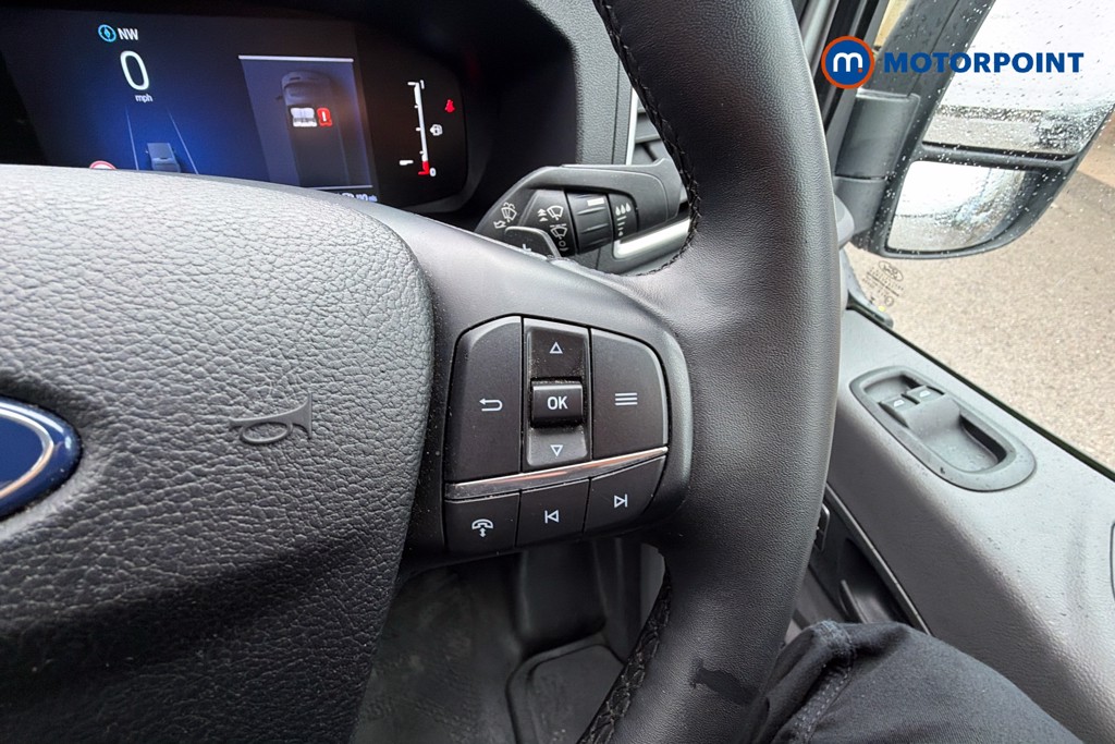 Ford Transit Limited Automatic Diesel Medium Roof Van - Stock Number (1639450) - 4th supplementary image