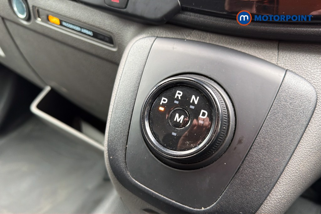 Ford Transit Limited Automatic Diesel Medium Roof Van - Stock Number (1639450) - 15th supplementary image