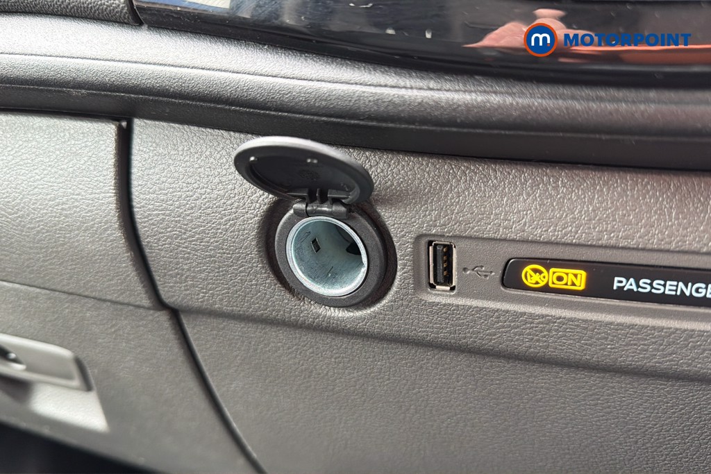 Ford Transit Limited Automatic Diesel Medium Roof Van - Stock Number (1639450) - 17th supplementary image
