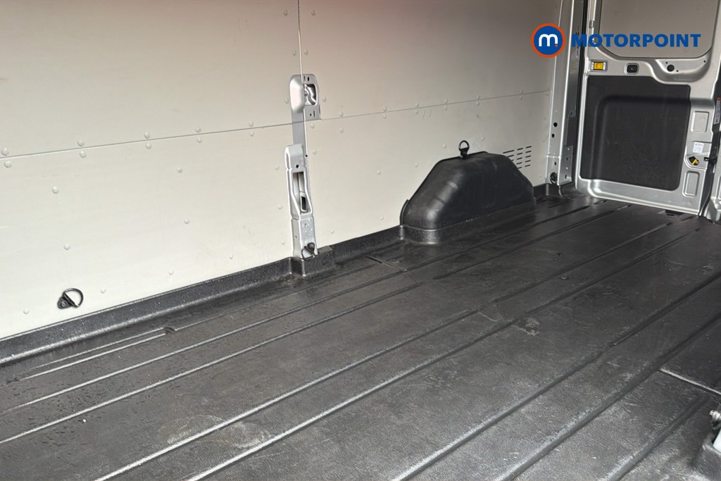 Ford Transit Limited Automatic Diesel Medium Roof Van - Stock Number (1639450) - 28th supplementary image