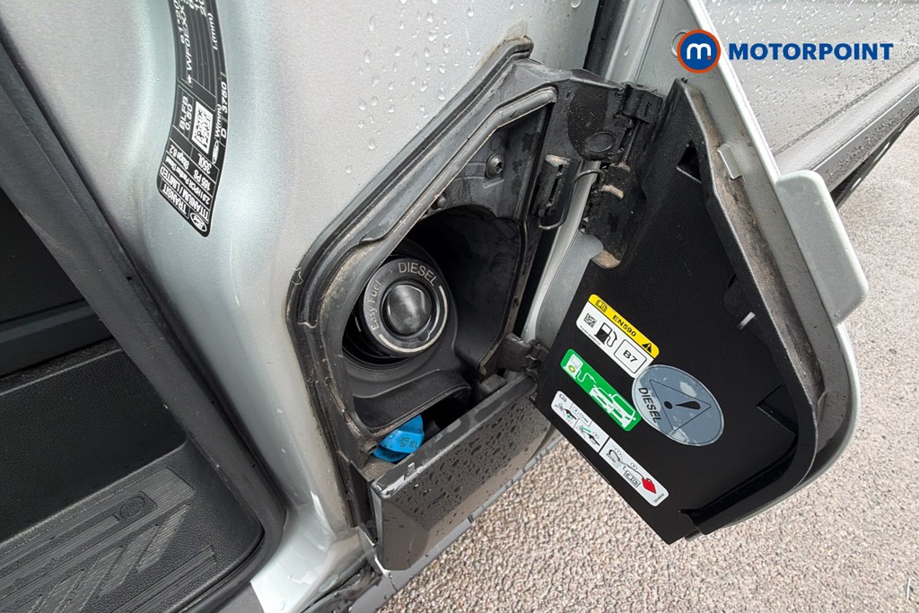 Ford Transit Limited Automatic Diesel Medium Roof Van - Stock Number (1639450) - 41st supplementary image