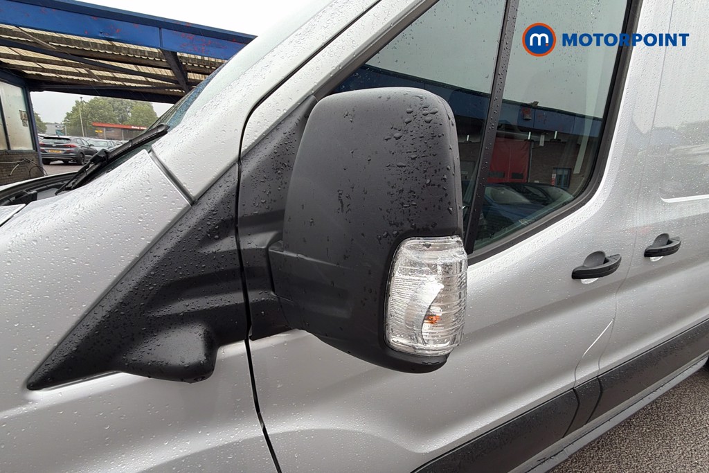 Ford Transit Limited Automatic Diesel Medium Roof Van - Stock Number (1639450) - 43rd supplementary image