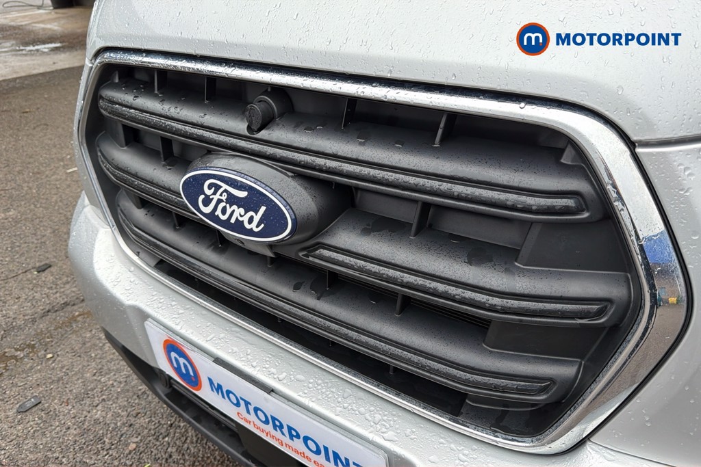 Ford Transit Limited Automatic Diesel Medium Roof Van - Stock Number (1639450) - 45th supplementary image