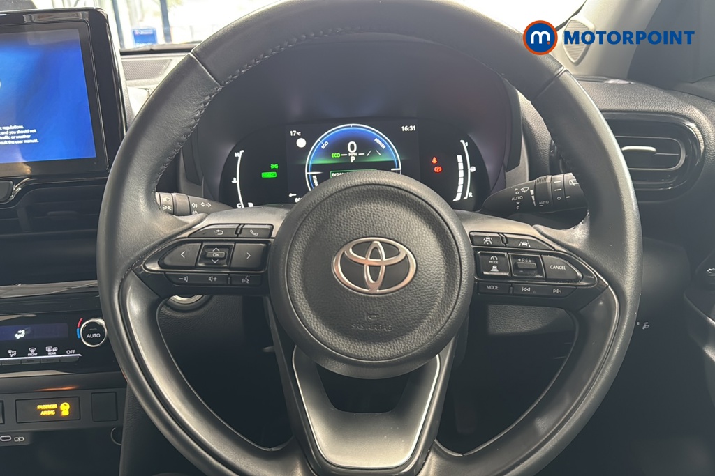 Toyota Yaris Cross Icon Automatic Petrol-Electric Hybrid Estate - Stock Number (1639454) - 2nd supplementary image