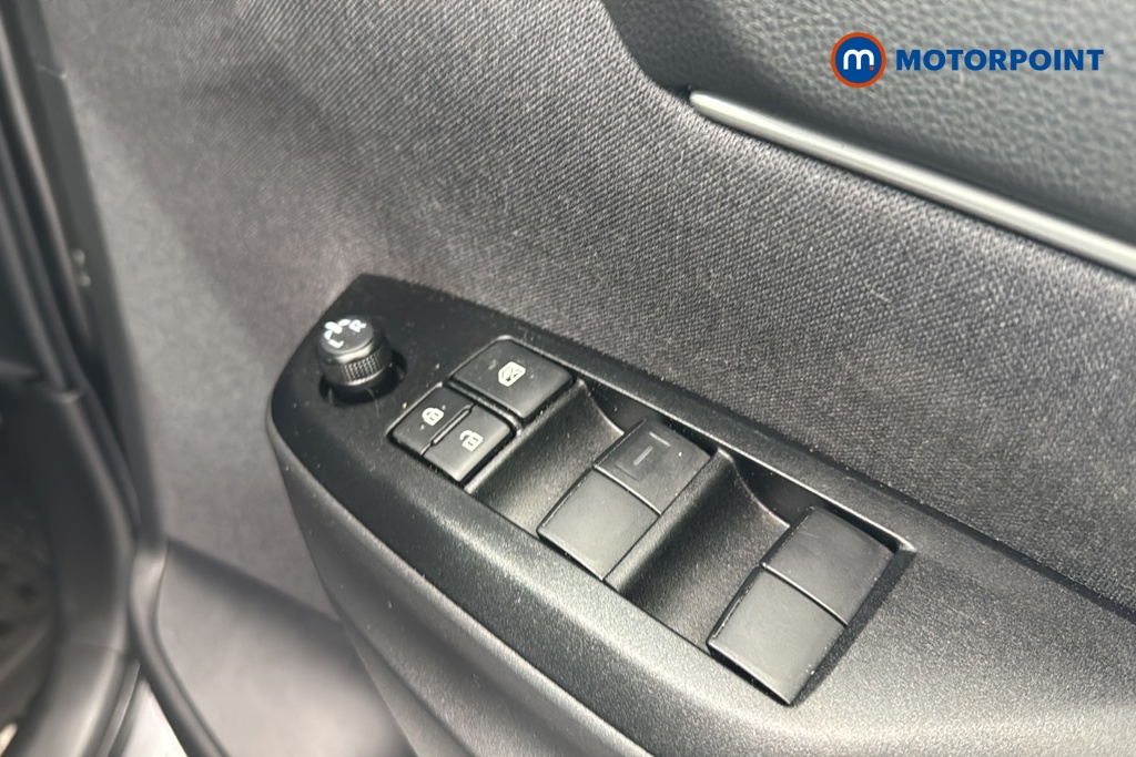 Toyota Yaris Cross Icon Automatic Petrol-Electric Hybrid Estate - Stock Number (1639454) - 19th supplementary image