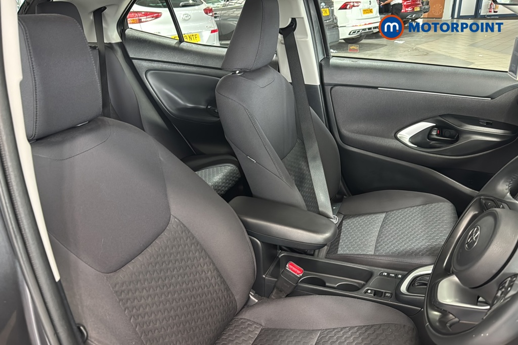 Toyota Yaris Cross Icon Automatic Petrol-Electric Hybrid Estate - Stock Number (1639454) - 22nd supplementary image