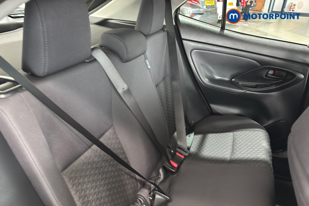 Toyota Yaris Cross Icon Automatic Petrol-Electric Hybrid Estate - Stock Number (1639454) - 25th supplementary image