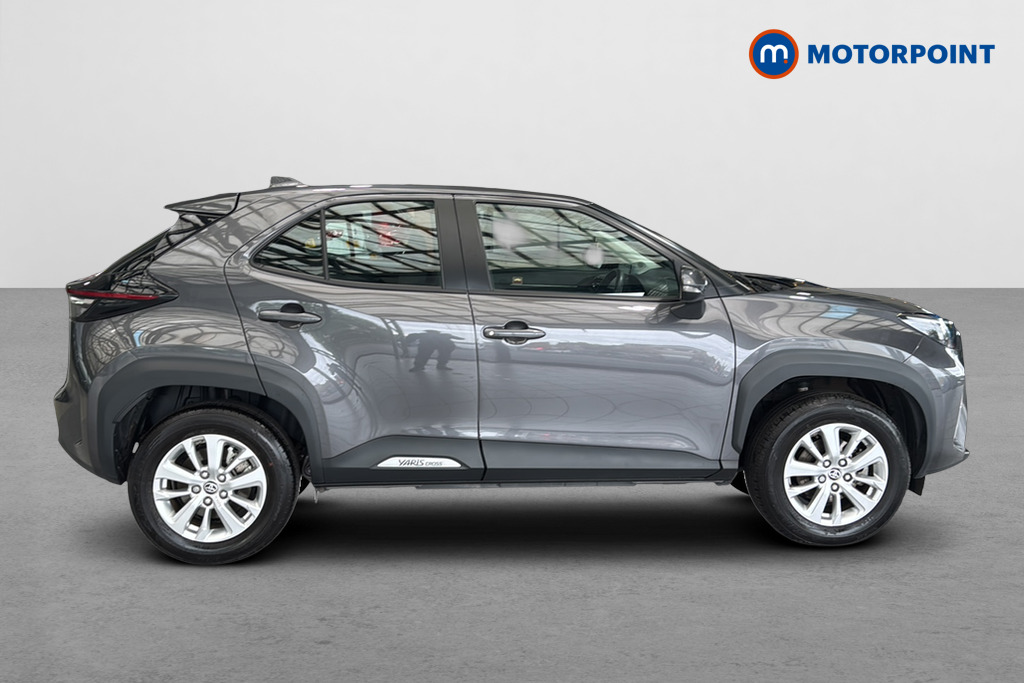Toyota Yaris Cross Icon Automatic Petrol-Electric Hybrid Estate - Stock Number (1639454) - Passenger side
