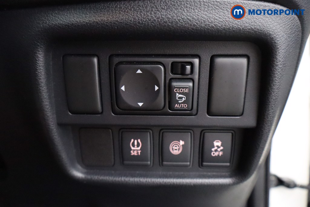 Nissan Juke Nismo Rs Manual Petrol SUV - Stock Number (1640290) - 13th supplementary image
