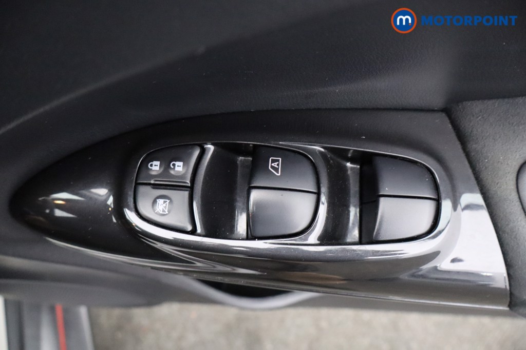 Nissan Juke Nismo Rs Manual Petrol SUV - Stock Number (1640290) - 14th supplementary image