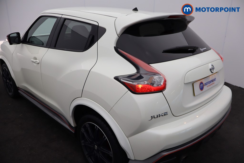 Nissan Juke Nismo Rs Manual Petrol SUV - Stock Number (1640290) - 22nd supplementary image