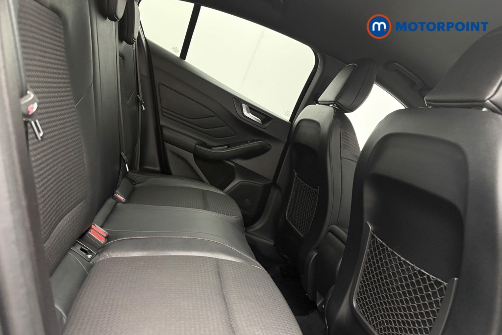 Ford Focus St-Line X Manual Diesel Hatchback - Stock Number (1640829) - 9th supplementary image