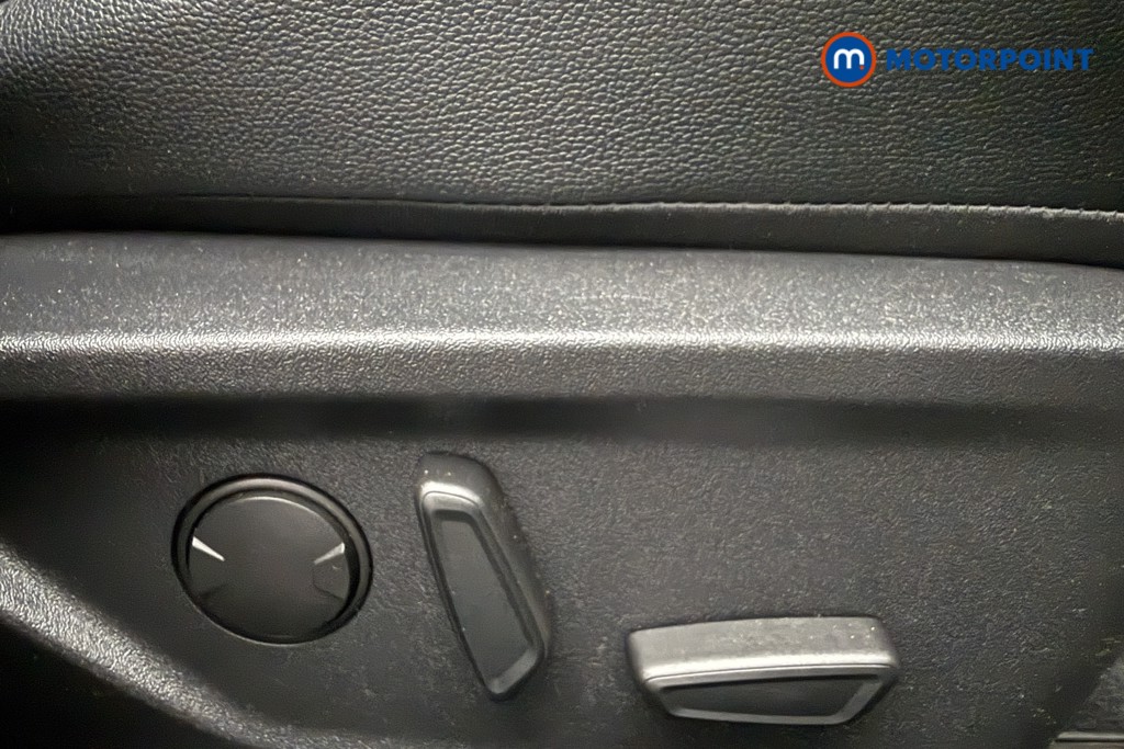 Ford Focus St-Line X Manual Diesel Hatchback - Stock Number (1640829) - 18th supplementary image