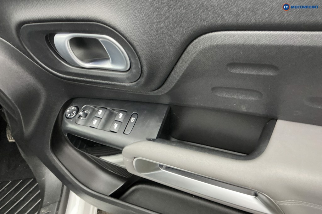 Citroen C5 Aircross Shine Manual Petrol SUV - Stock Number (1641421) - 23rd supplementary image