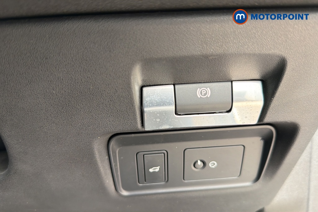 Land Rover Discovery Sport SE Automatic Diesel SUV - Stock Number (1641787) - 11th supplementary image