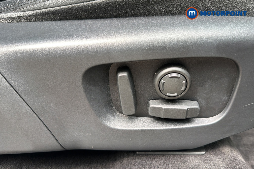 Land Rover Discovery Sport SE Automatic Diesel SUV - Stock Number (1641787) - 23rd supplementary image