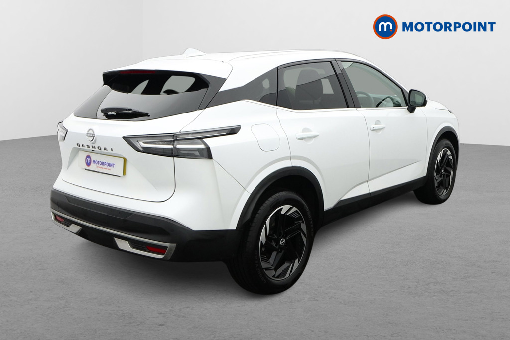 Nissan Qashqai N-Connecta Manual Petrol SUV - Stock Number (1642187) - Drivers side rear corner