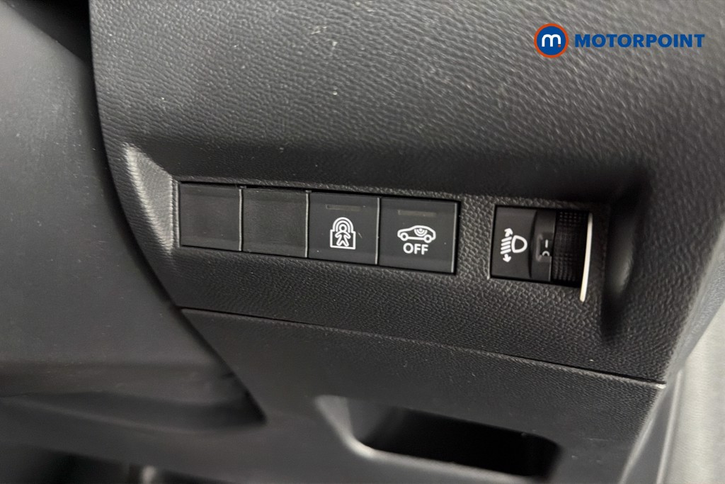 Peugeot 208 Allure Manual Petrol Hatchback - Stock Number (1642500) - 18th supplementary image