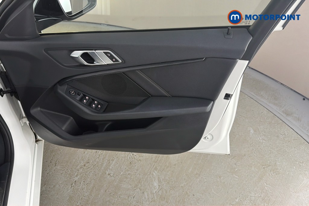 BMW 1 Series Sport Manual Petrol Hatchback - Stock Number (1642518) - 19th supplementary image