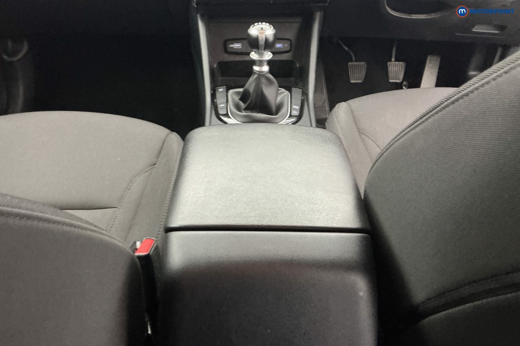 Hyundai Tucson Se Connect Manual Petrol SUV - Stock Number (1642592) - 11th supplementary image