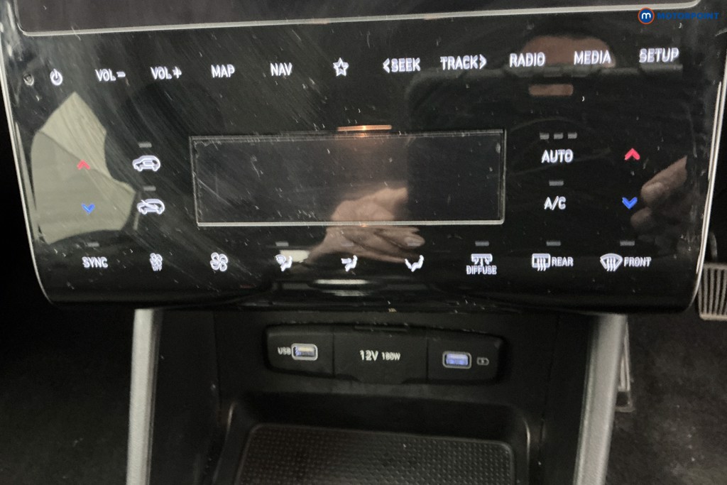 Hyundai Tucson Se Connect Manual Petrol SUV - Stock Number (1642592) - 16th supplementary image