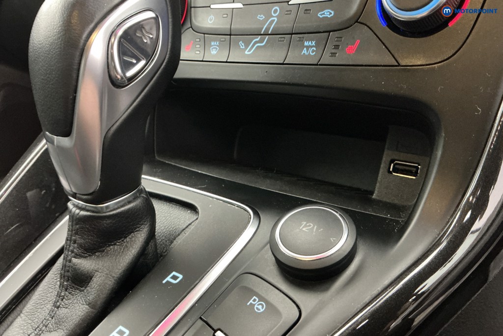 Ford Focus Titanium X Automatic Petrol Hatchback - Stock Number (1643152) - 16th supplementary image
