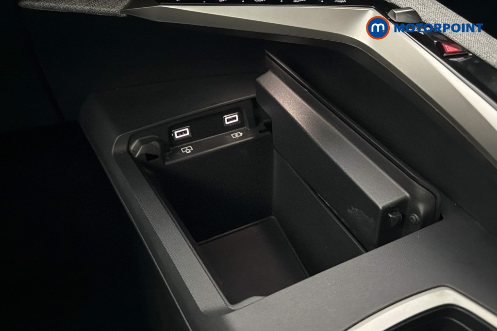 Peugeot 3008 GT Automatic Petrol SUV - Stock Number (1643184) - 17th supplementary image
