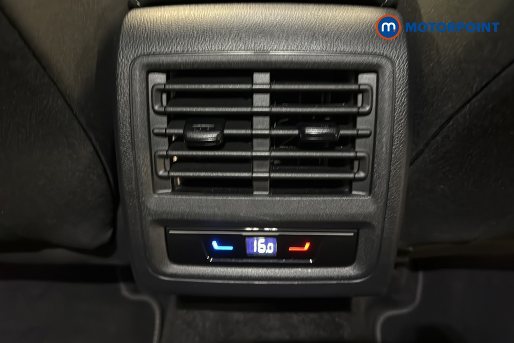 Volkswagen Golf GTD Automatic Diesel Hatchback - Stock Number (1643210) - 28th supplementary image
