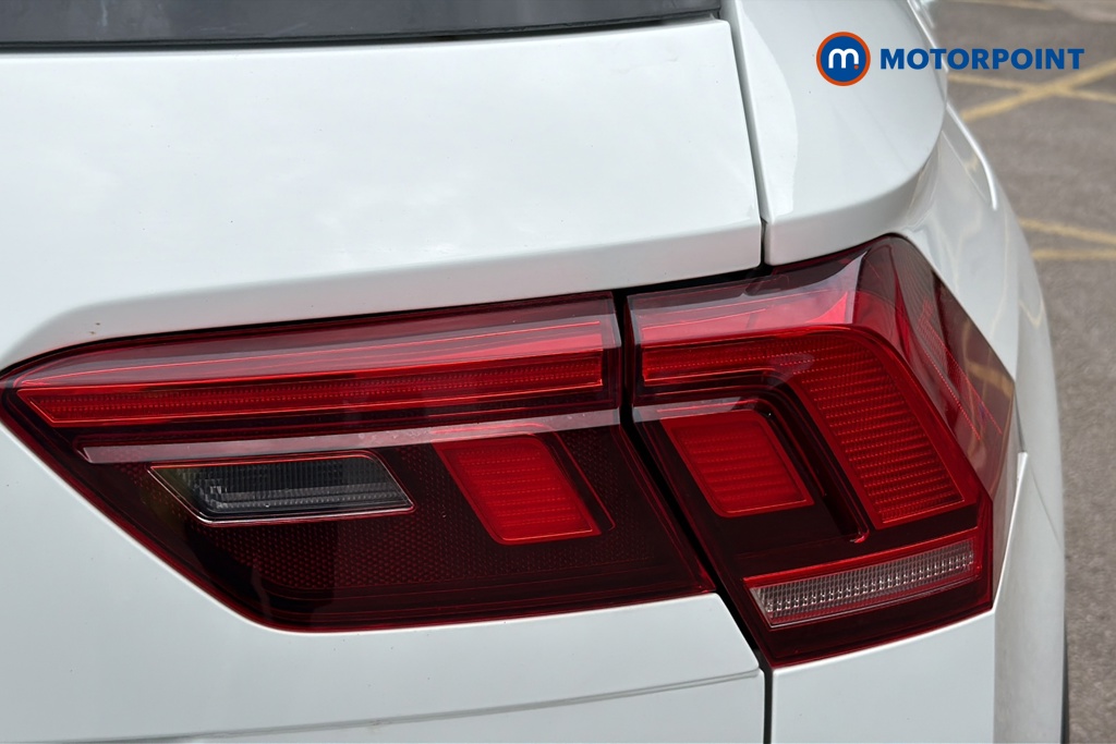 Volkswagen Tiguan R-Line Automatic Petrol SUV - Stock Number (1643247) - 36th supplementary image