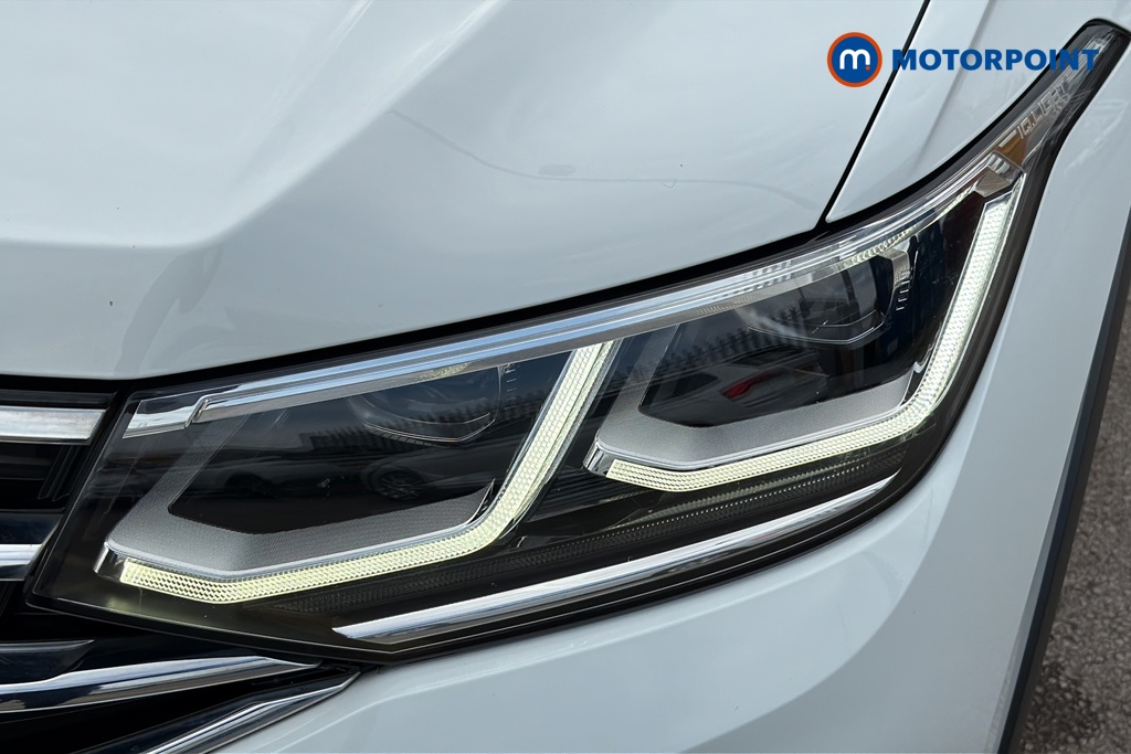 Volkswagen Tiguan R-Line Automatic Petrol SUV - Stock Number (1643247) - 42nd supplementary image