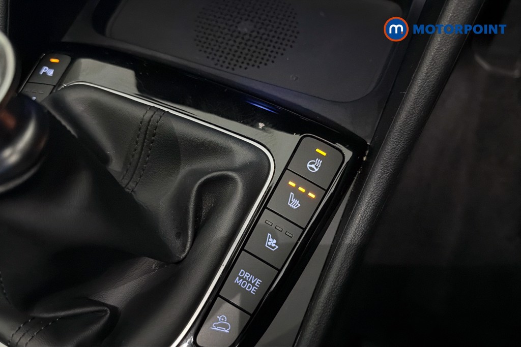 Hyundai Tucson Ultimate Manual Petrol SUV - Stock Number (1643576) - 14th supplementary image